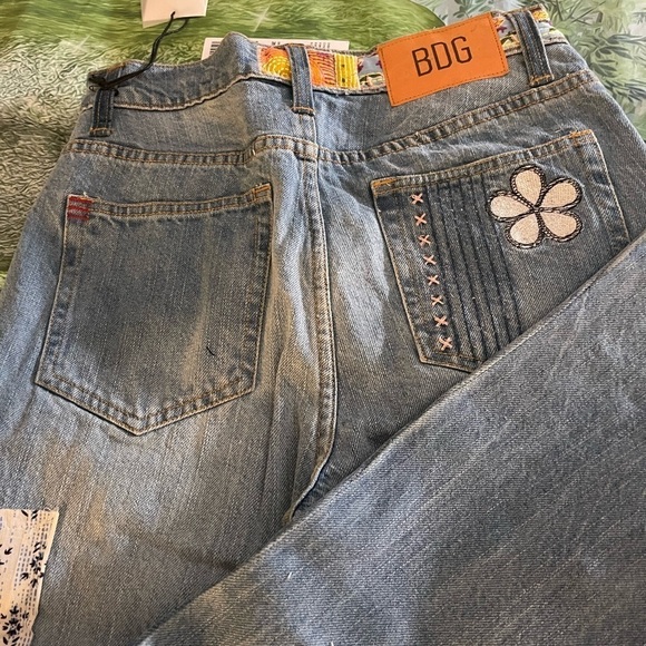 🎉HP x 2🎉UO BDG High-Waisted Flare Jean-Indigo Craft, Tinted Denim, Size: 26, NWT - Picture 11 of 16